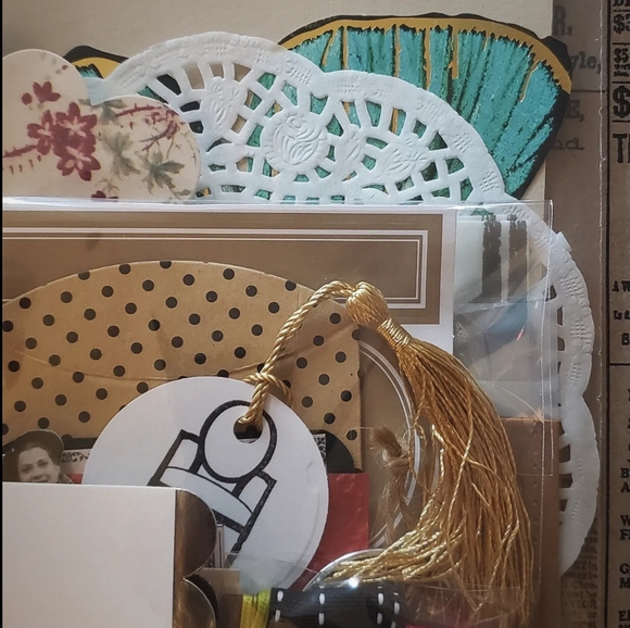 Ephemera Junk Journaling Pack - Picture 2 of 7